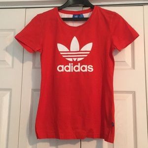 Adidas red t shirt size small